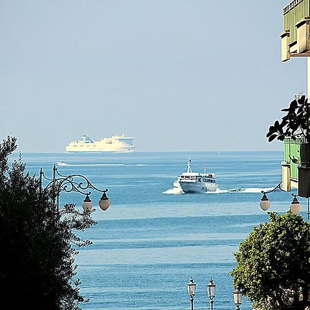 Casa Vacanze Velia Salerno Exteriér fotografie