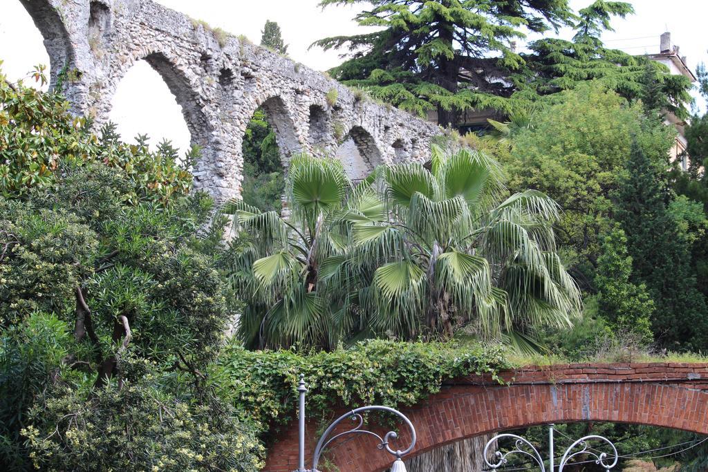 Casa Vacanze Velia Salerno Exteriér fotografie